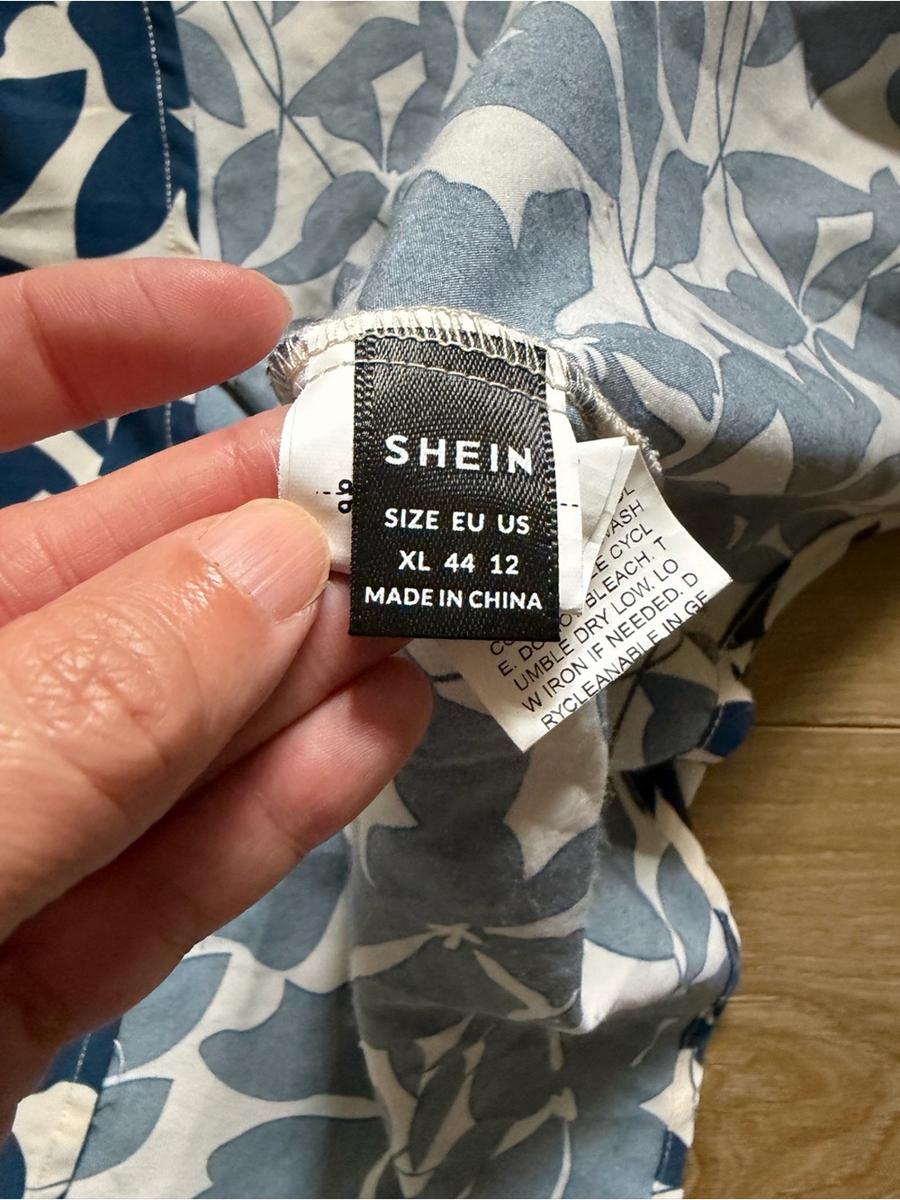 SHEIN Cross Halter Neck Plant Pattern Maxi Dress EUC - Picture 4 of 5